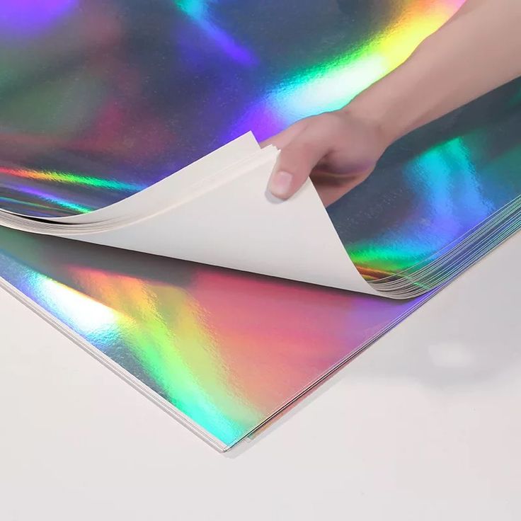 How Do Holographic Displays Work